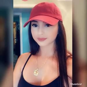 Meet your Posher, Monica